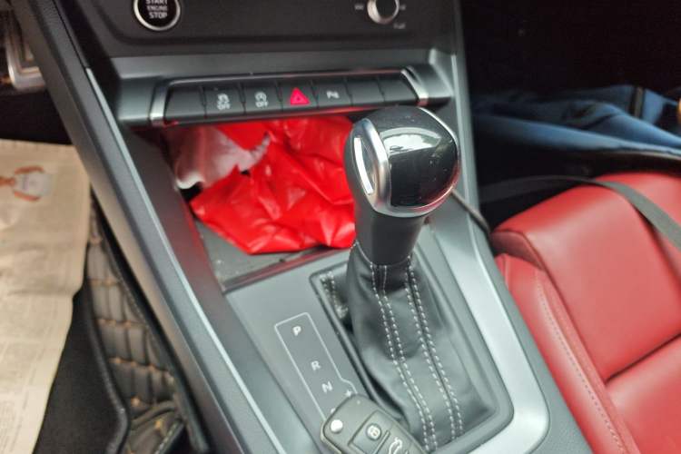Used Audi Q3 Sportback 2021 40 TFSI Enjoy Life Edition Gear Lever