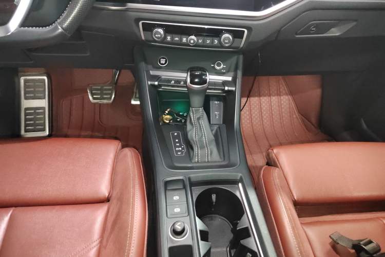 Used Audi Q3 Sportback 2021 40 TFSI Enjoy Life Edition Gear Lever