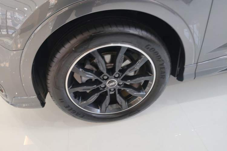 Used Audi Q3 Sportback 2021 40 TFSI Enjoy Life Edition Left Front Wheel Hub