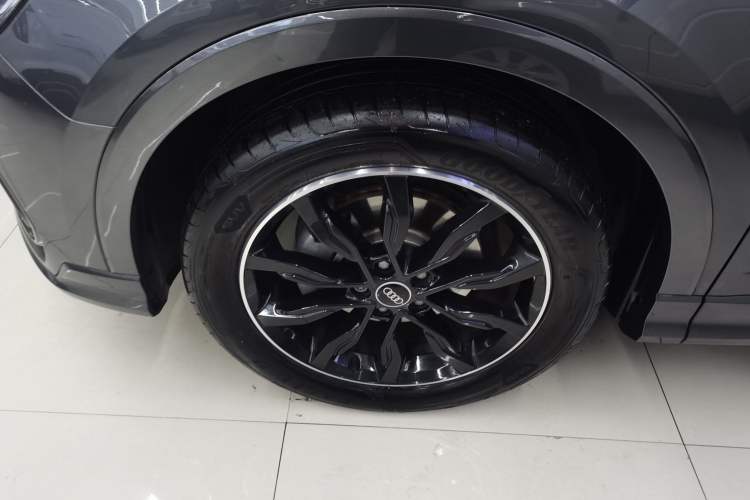 Used Audi Q3 Sportback 2021 40 TFSI Enjoy Life Edition Left Front Wheel Hub