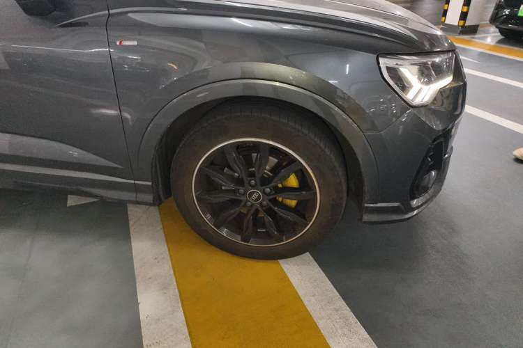 Used Audi Q3 Sportback 2021 40 TFSI Enjoy Life Edition Right Front Wheel Hub