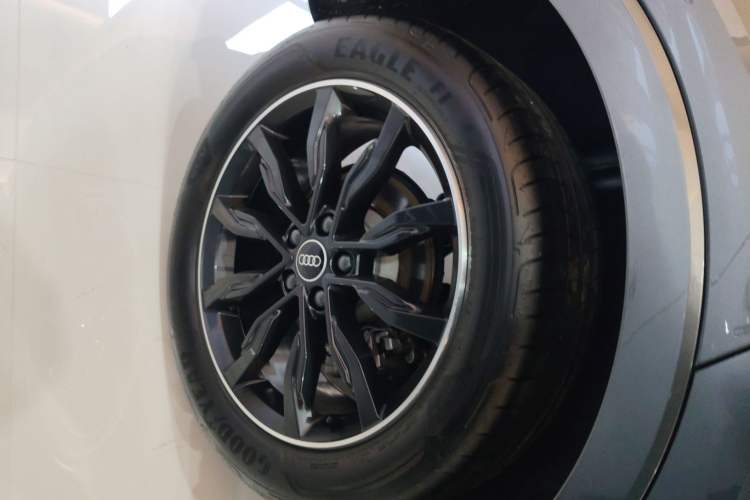 Used Audi Q3 Sportback 2021 40 TFSI Enjoy Life Edition Right Rear Wheel Hub