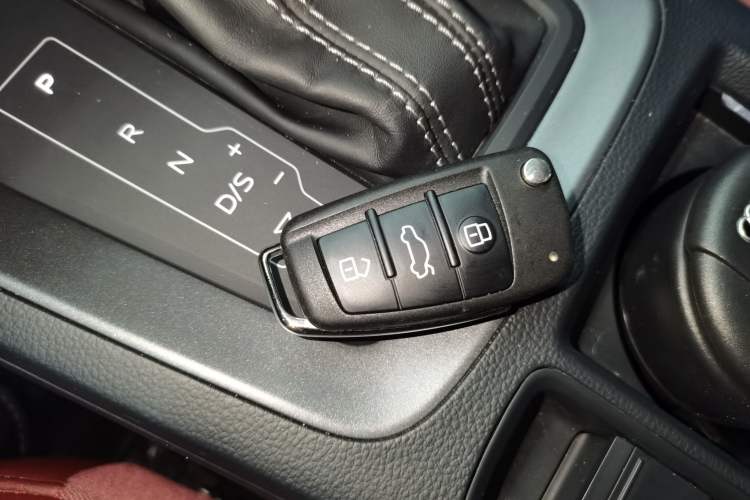 Used Audi Q3 Sportback 2021 40 TFSI Enjoy Life Edition Vehicle Key