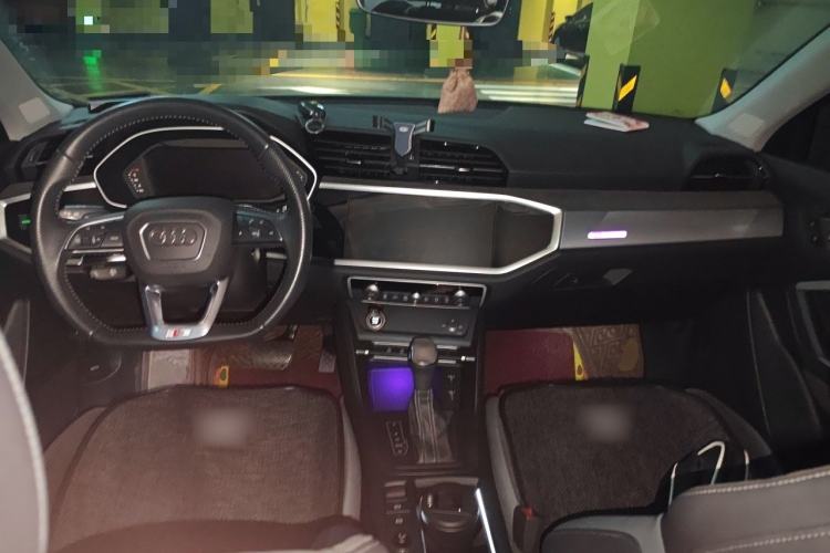 Used Audi Q3 Sportback 2021 40 TFSI Enjoy Life Edition Center Console