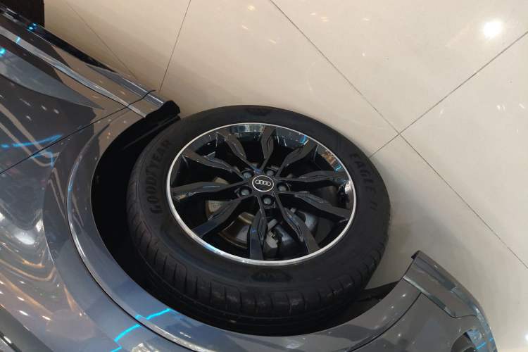 Used Audi Q3 Sportback 2021 40 TFSI Enjoy Life Edition Left Front Wheel Hub