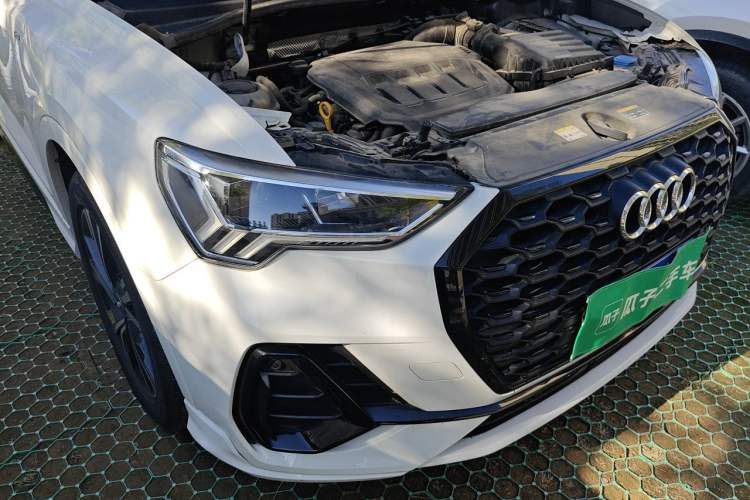 Used Audi Q3 Sportback 2021 40 TFSI Enjoy Life Edition Engine Bay Right