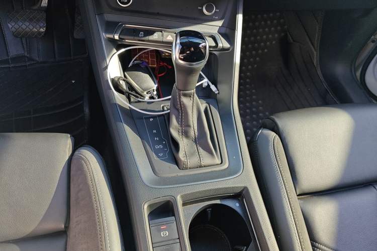 Used Audi Q3 Sportback 2021 40 TFSI Enjoy Life Edition Gear Lever