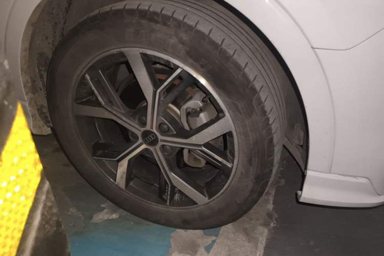 Used Audi Q3 Sportback 2021 40 TFSI Enjoy Life Edition Right Front Wheel Hub