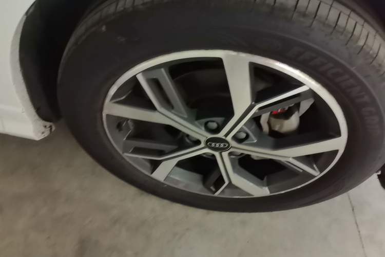 Used Audi Q3 Sportback 2021 40 TFSI Enjoy Life Edition Right Front Wheel Hub