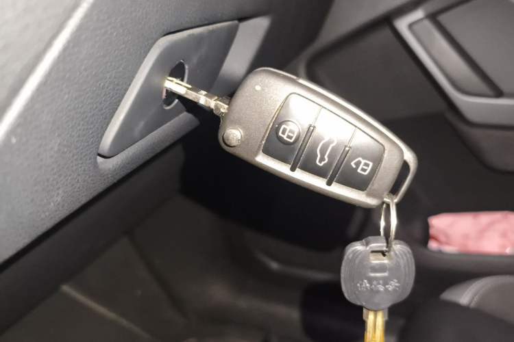 Used Audi Q3 Sportback 2021 40 TFSI Enjoy Life Edition Vehicle Key