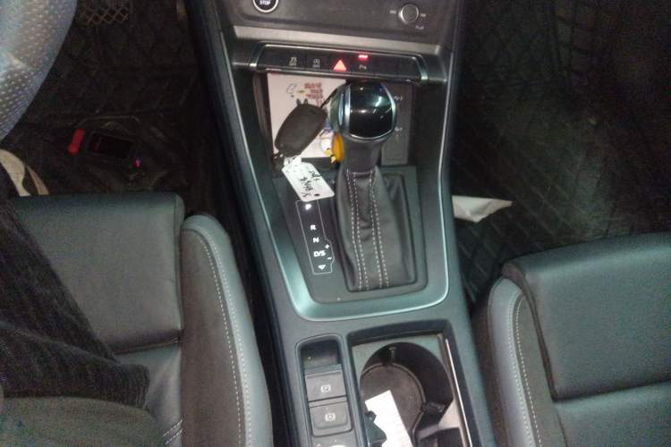 Used Audi Q3 Sportback 2022 40 TFSI Fashion Model Gear Lever