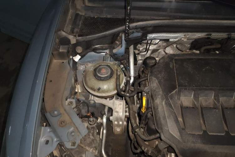 Used Audi Q3 Sportback 2022 40 TFSI Fashion Model Engine Bay Right