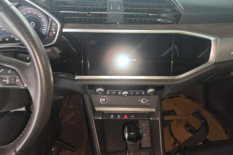Used Audi Q3 Sportback 2022 40 TFSI Fashion Model Audio And AC Panel