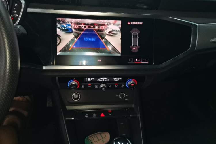 Used Audi Q3 Sportback 2022 35 TFSI Ambition Edition Audio And AC Panel
