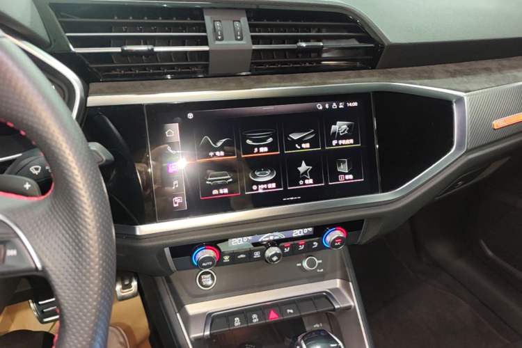 Used Audi Q3 Sportback 2022 40 TFSI RS Package Performance Model Audio And AC Panel