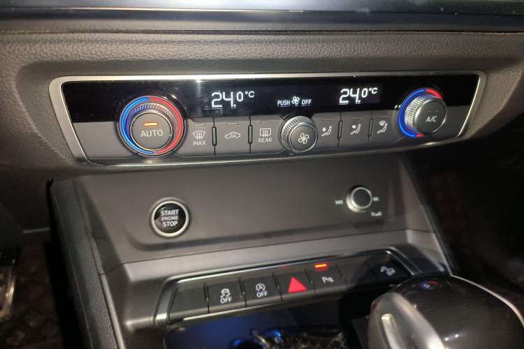 Used Audi Q3 Sportback 2022 45 TFSI quattro Fashion Edition Audio And AC Panel
