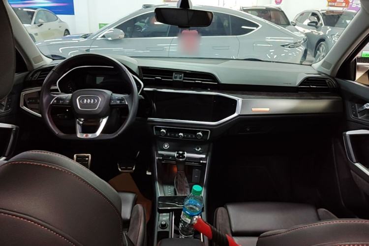 Used Audi Q3 Sportback 2022 40 TFSI RS Package Performance Model Center Console