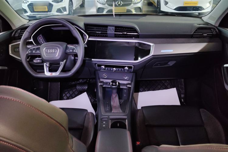 Used Audi Q3 Sportback 2022 40 TFSI RS Package Performance Model Center Console