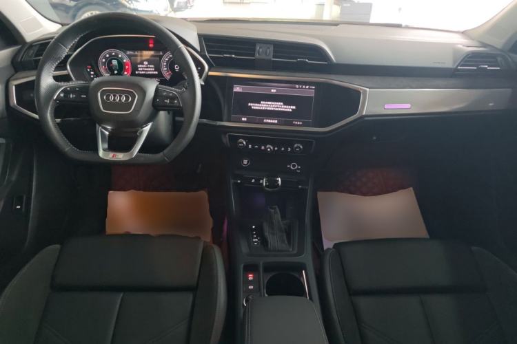 Used Audi Q3 Sportback 2022 40 TFSI Fashion Model Center Console
