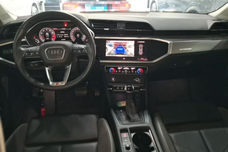 Used Audi Q3 Sportback 2022 35 TFSI Ambition Edition Center Console