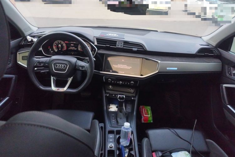 Used Audi Q3 Sportback 2022 40 TFSI Fashion Model Center Console