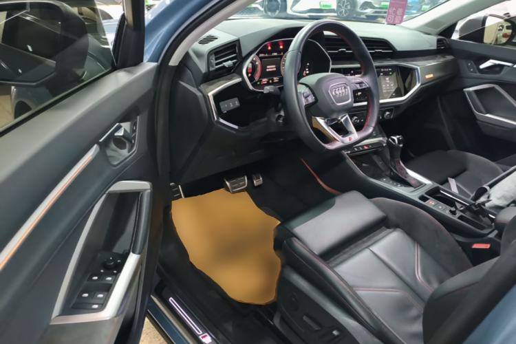 Used Audi Q3 Sportback 2022 40 TFSI RS Package Performance Model Driver Seat