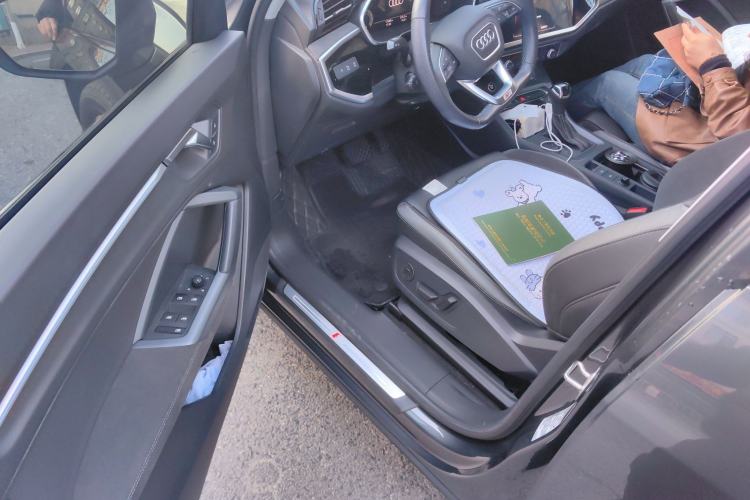 Used Audi Q3 Sportback 2022 40 TFSI Fashion Model Driver Seat