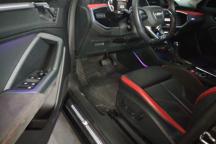 Used Audi Q3 Sportback 2022 40 TFSI Fashion Model Driver Seat