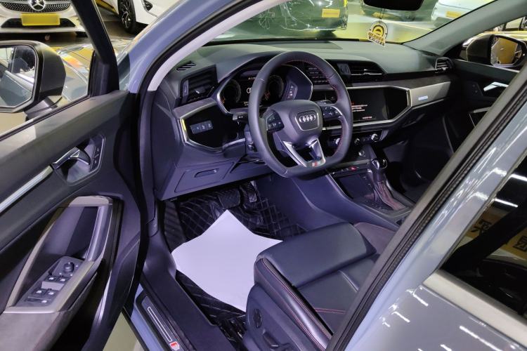 Used Audi Q3 Sportback 2022 40 TFSI RS Package Performance Model Driver Seat