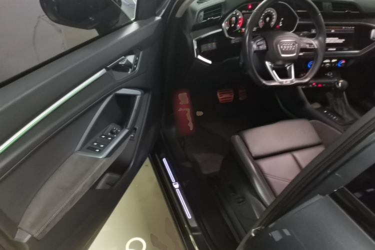 Used Audi Q3 Sportback 2022 40 TFSI Fashion Model Driver Seat