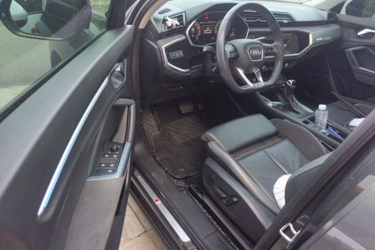 Used Audi Q3 Sportback 2022 40 TFSI Fashion Model Driver Seat