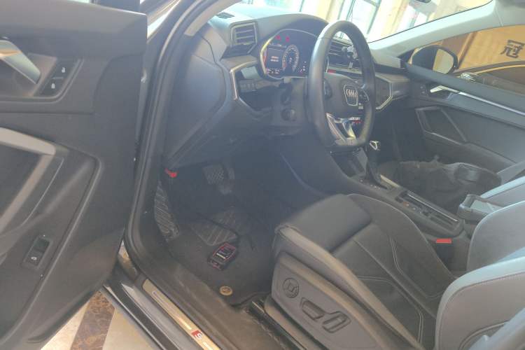 Used Audi Q3 Sportback 2022 40 TFSI Fashion Model Driver Seat