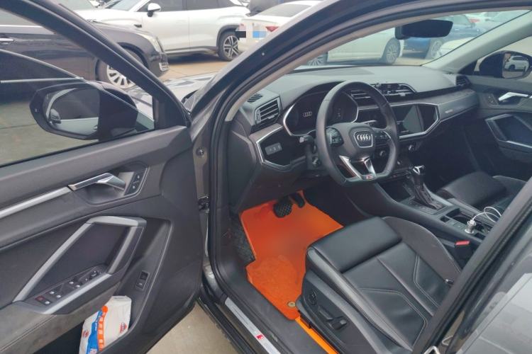 Used Audi Q3 Sportback 2022 40 TFSI Fashion Model Driver Seat