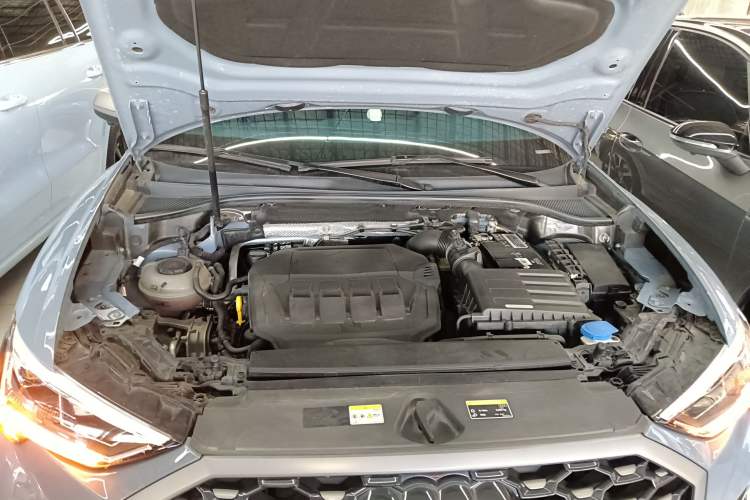 Used Audi Q3 Sportback 2022 40 TFSI RS Package Performance Model Engine Bay
