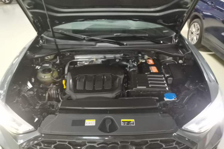Used Audi Q3 Sportback 2022 40 TFSI Fashion Model Engine Bay