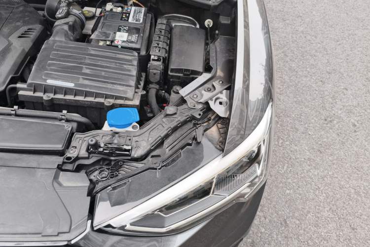 Used Audi Q3 Sportback 2022 40 TFSI Fashion Model Engine Bay Left