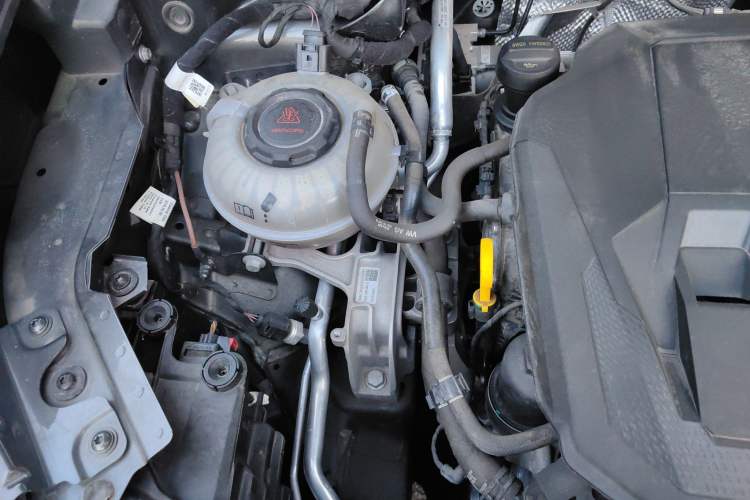 Used Audi Q3 Sportback 2022 40 TFSI Fashion Model Engine Bay Right