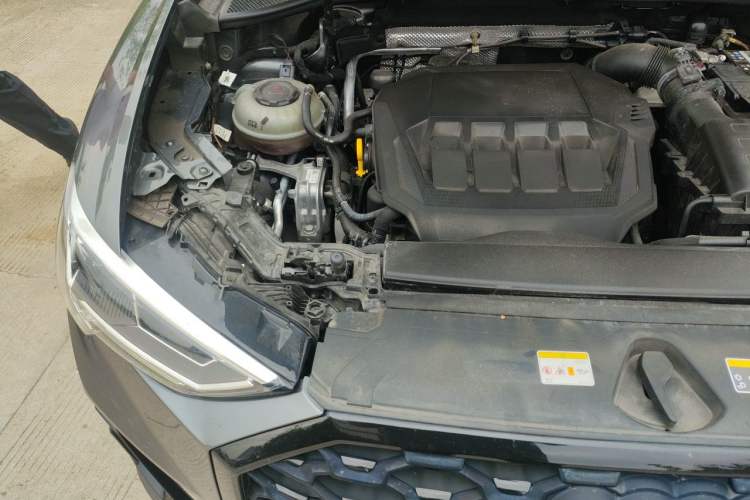 Used Audi Q3 Sportback 2022 40 TFSI Fashion Model Engine Bay Right