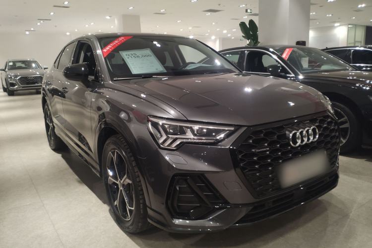 Used Audi Q3 Sportback 2022 45 TFSI quattro Fashion Edition Front Right 45 Deg