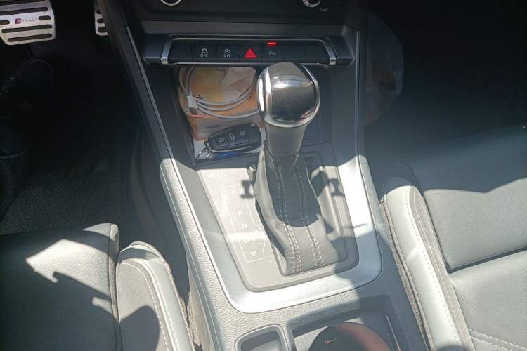 Used Audi Q3 Sportback 2022 40 TFSI Fashion Model Gear Lever