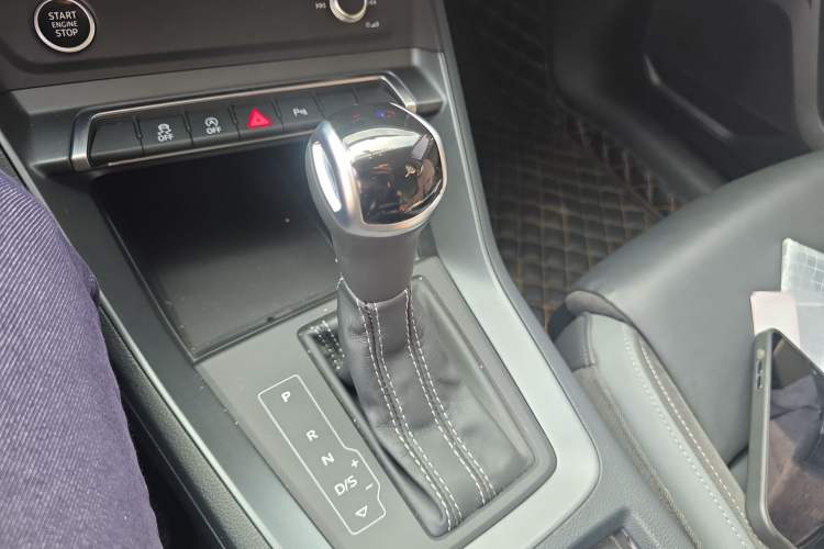 Used Audi Q3 Sportback 2022 40 TFSI Fashion Model Gear Lever