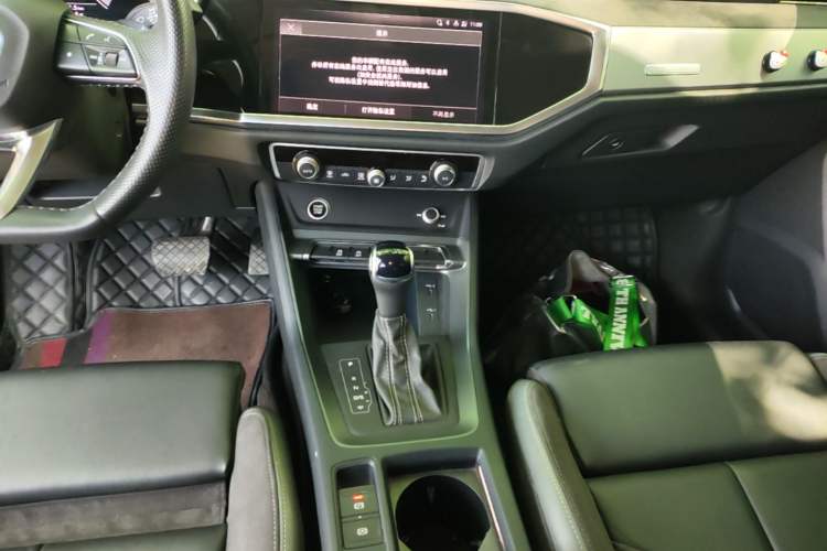 Used Audi Q3 Sportback 2022 40 TFSI Fashion Model Gear Lever