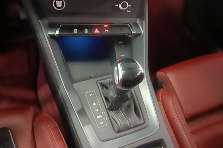 Used Audi Q3 Sportback 2022 40 TFSI Fashion Model Gear Lever