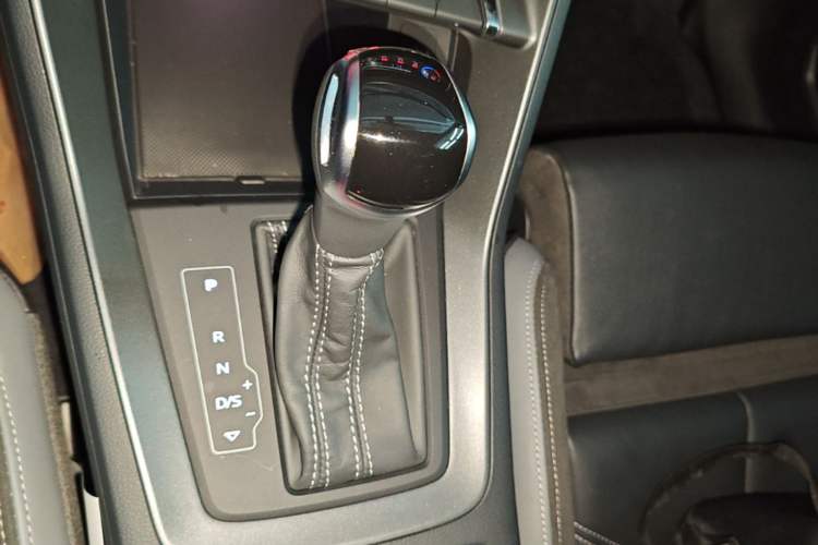 Used Audi Q3 Sportback 2022 40 TFSI Fashion Model Gear Lever