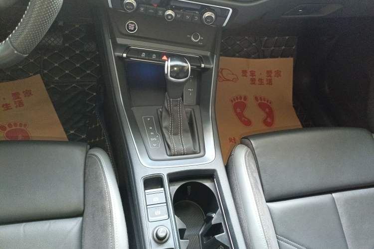 Used Audi Q3 Sportback 2022 40 TFSI Fashion Model Gear Lever
