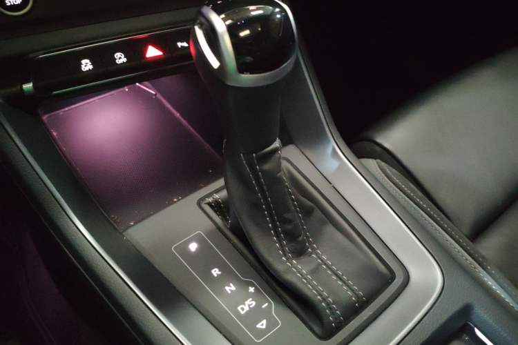 Used Audi Q3 Sportback 2022 40 TFSI Fashion Model Gear Lever