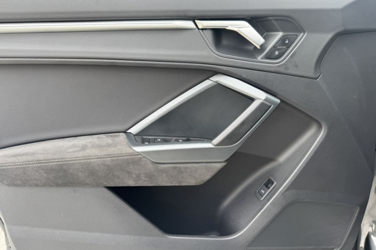 Used Audi Q3 Sportback 2022 45 TFSI quattro Fashion Edition Interior 10