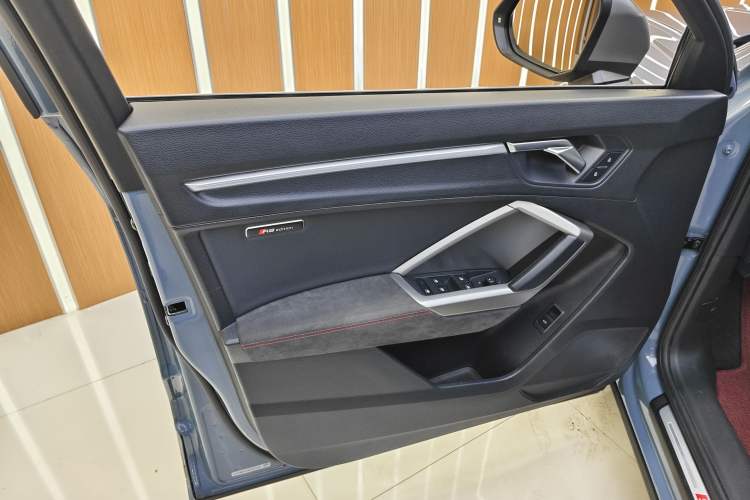 Used Audi Q3 Sportback 2022 40 TFSI RS Package Performance Model Interior 11