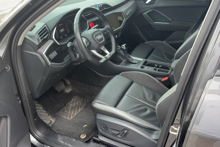 Used Audi Q3 Sportback 2022 40 TFSI Fashion Model Interior 2