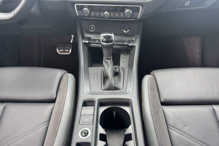Used Audi Q3 Sportback 2022 45 TFSI quattro Fashion Edition Interior 4
